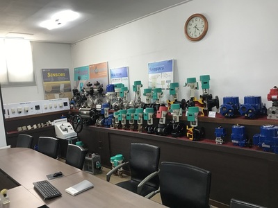 遠(yuǎn)為貿(mào)易拜訪韓國(guó)GINICE吉事工廠